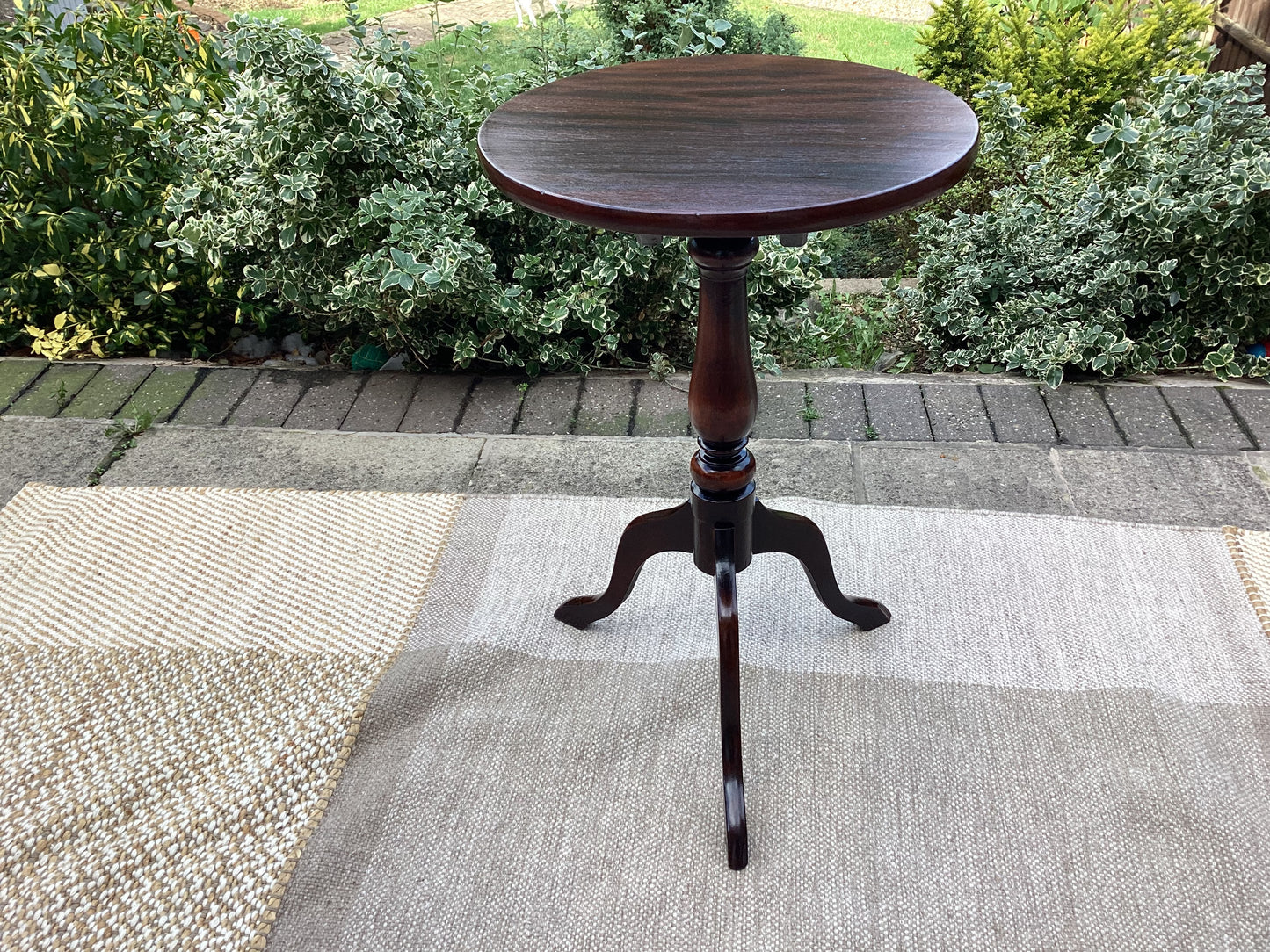 Antique Mahogany Georgian Tilt Top Wine / Side Table