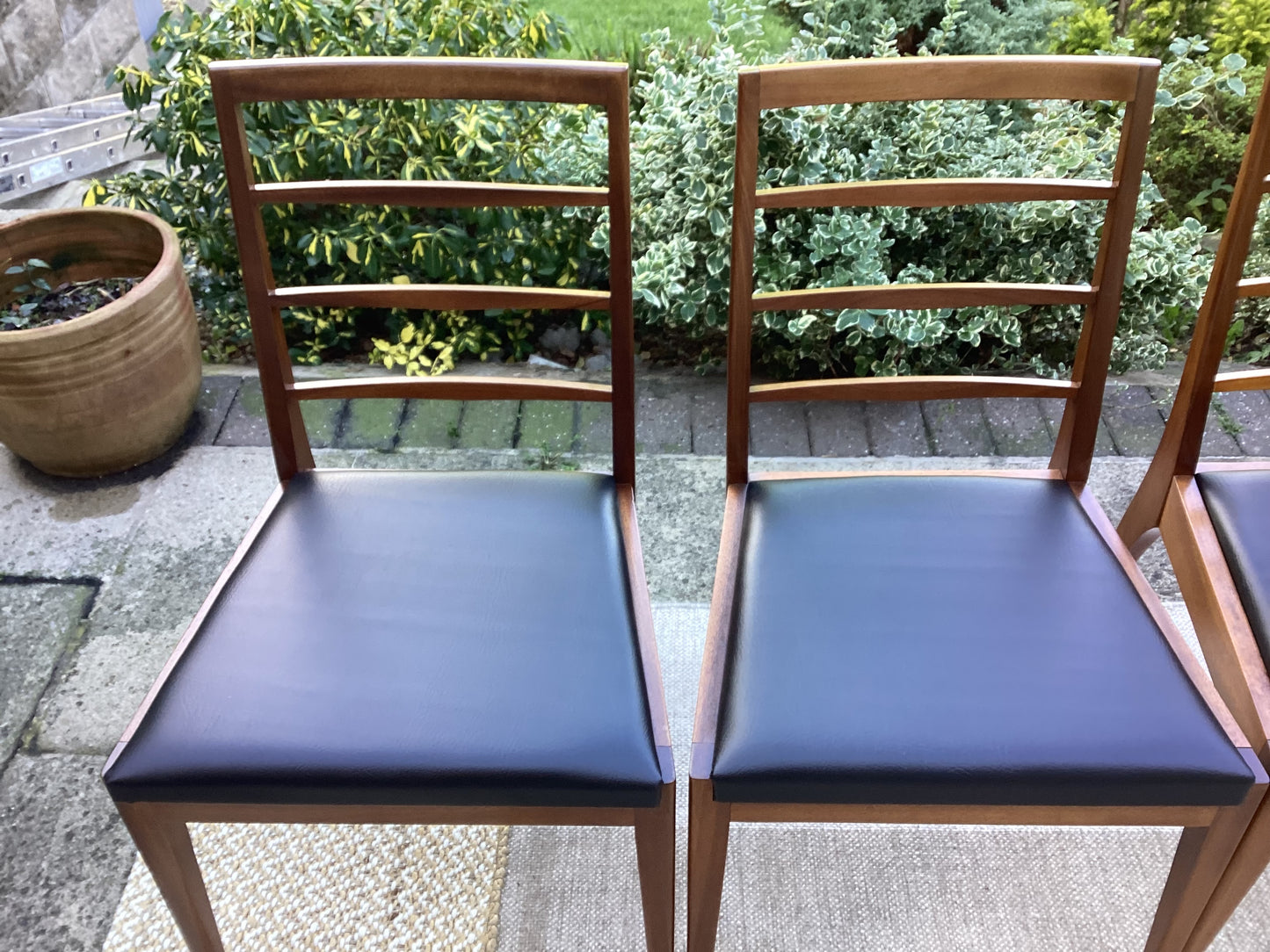 McIntosh Mid Century Teak Extending Dining Table With 6 McIntosh Dining Chairs