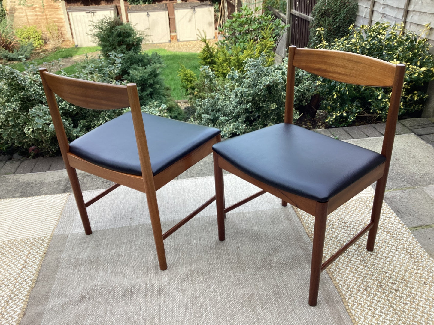 McIntosh Mid Century Teak Oval Extending Dining Table With 4 McIntosh Dining Chairs