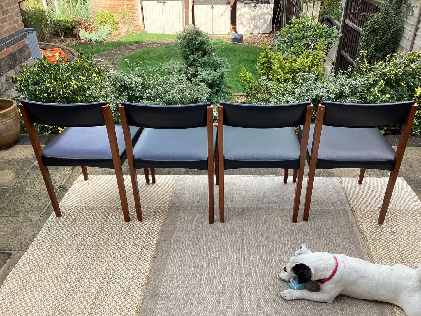 Mid Century Oval Gate Leg Table With 4 Dining Chairs