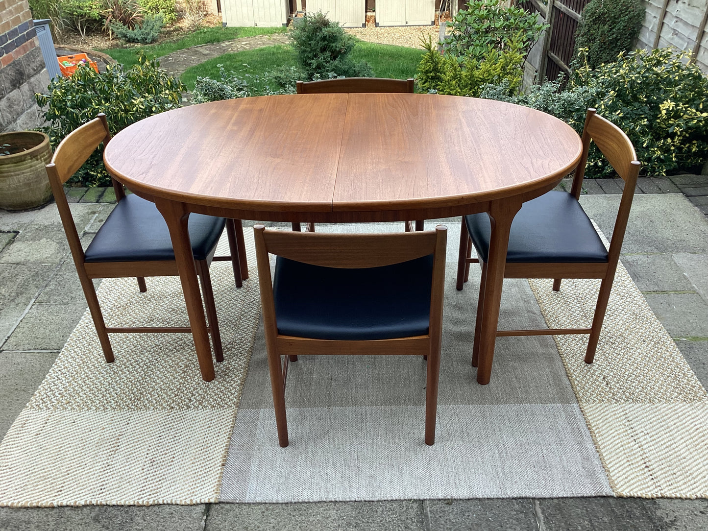 McIntosh Mid Century Teak Oval Extending Dining Table With 4 McIntosh Dining Chairs